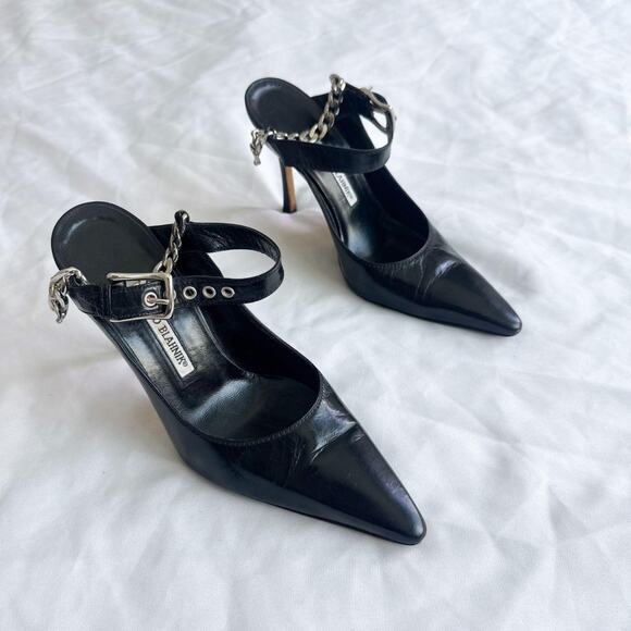 Manolo Blahnik Pointy Toe’d Black Pumps with Silver Chain Ankle Strap and Buckle - Picture 3 of 8